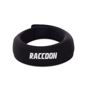 Protector de Garganta STORM Raccoon negro, diseñado para la defensa de porteros juveniles contra golpes y tiros ascendentes.